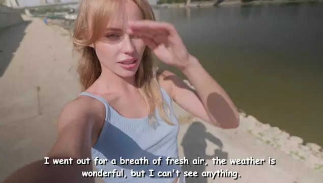 Фанат пригласил меня в гости и уговорил пососать член