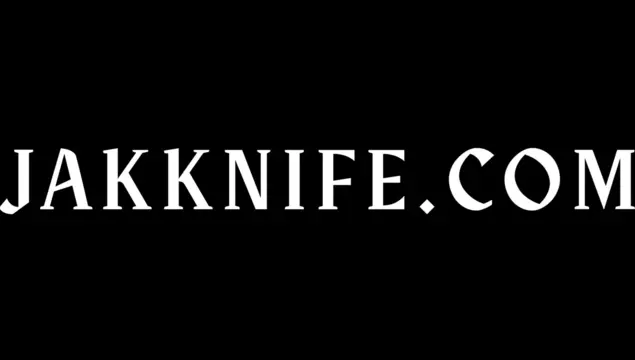 Рискованный минет и секс с подругой, пока сводная сестра не видит