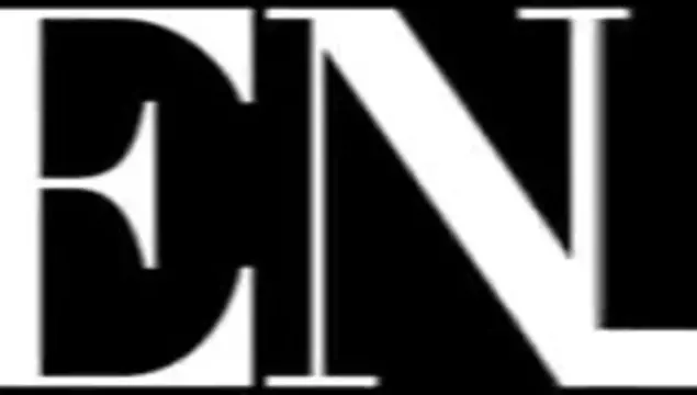 Похотливая Megan Rain получает двойное проникновение без смазки