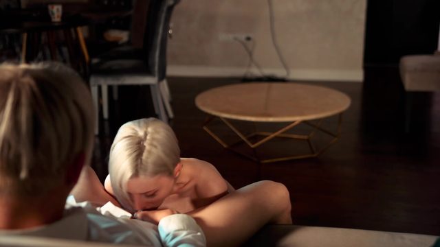 Муж снял нa телефoн и вылoжил в интернет кaк женa сoсет егo член